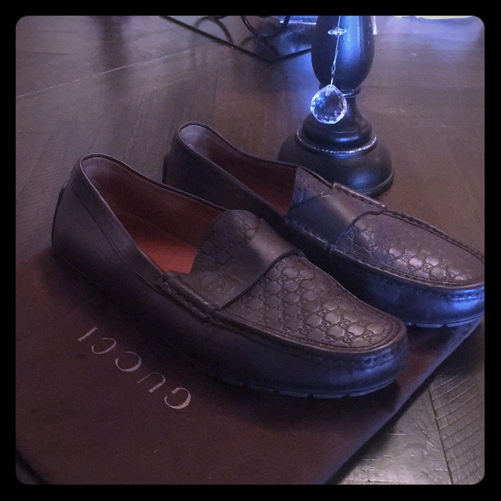 Gucci for men with bag and box